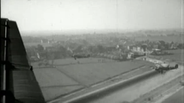 Duitsland valt Nederland binnen | De Tweede Wereldoorlog | Schooltv