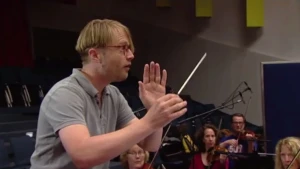 Hij bepaalt de maat en de dynamiek van de muziek