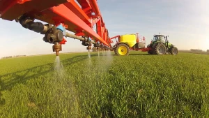 Een machine die onkruid bestrijdt