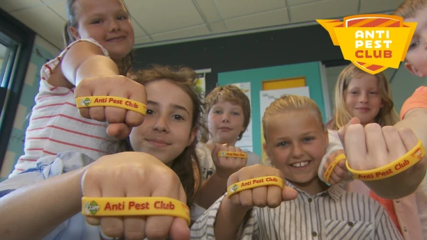 Oosterwolde: we staan erbij en kijken ernaar