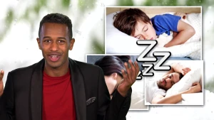 Foto van presentator bij drie foto's van slapende mensen met de tekst "zzzz" erbij.