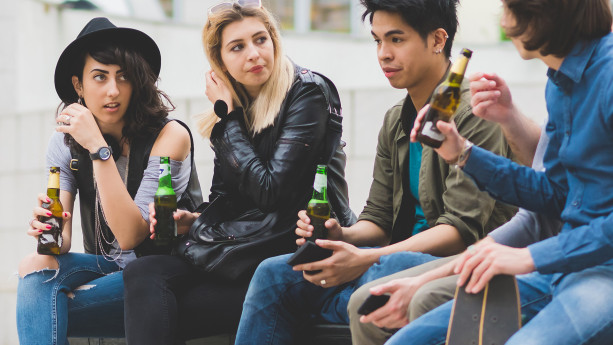 Wat doet alcohol met je? | Schooltv