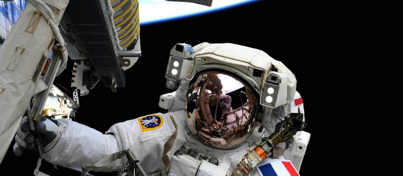 Astronaut bij het ISS