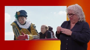 Een gebarentolk die gebaart naast een aflevering met bezorgde Piet die iets vertelt. 