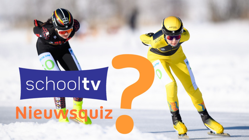 Schaatsers op natuurijs. Met daarop het Schooltv nieuwsquiz logo.