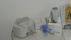 Foto van verschillende medicijnen op een tafel.