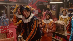 Pieten kijken verschrikt in het pakjesruim.